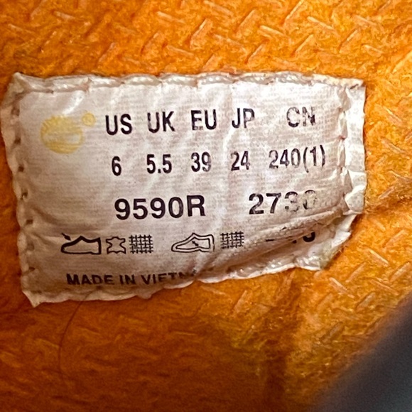 Women’s Timberland Boots size 6 - Picture 6 of 6